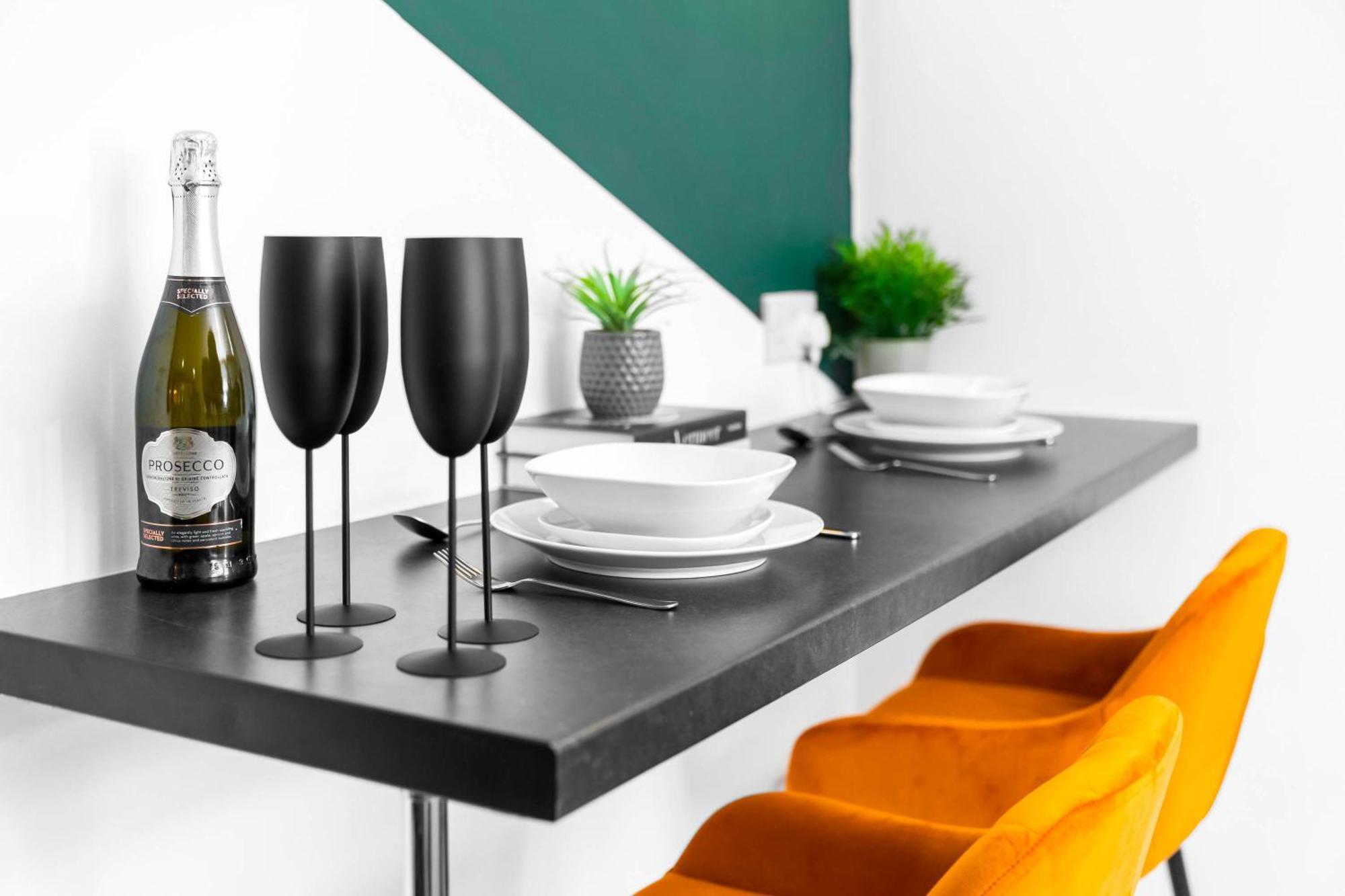 Luxury 3 Bedroom Apartment - Terrace - Near City Centre - Wifi - Smart Tv 1Mr Μπέρμιγχαμ Εξωτερικό φωτογραφία