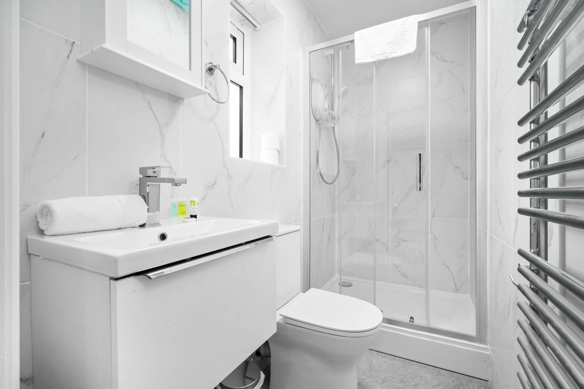Luxury 3 Bedroom Apartment - Terrace - Near City Centre - Wifi - Smart Tv 1Mr Μπέρμιγχαμ Εξωτερικό φωτογραφία